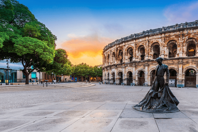 Montpellier -&gt; Nimes 