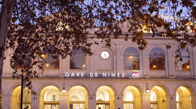 Réservation de Nîmes Vers Gare Centre